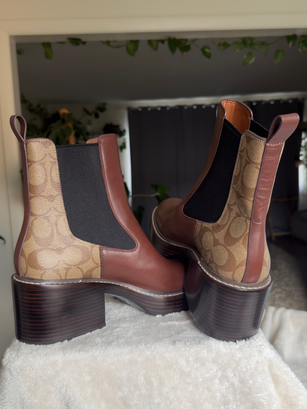 New COACH Kinsley Booties Brown Leather Monogram - Size US 10 / UK 8 / EU 40.5 - Picture 10 of 16